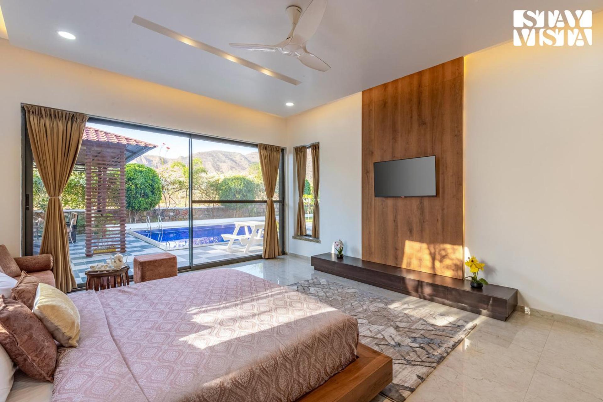 Stayvista'S Bella Dream - Mountain-View With Outdoor Pool, Lawn Featuring A Gazebo & Indoor Games Удайпур Екстер'єр фото