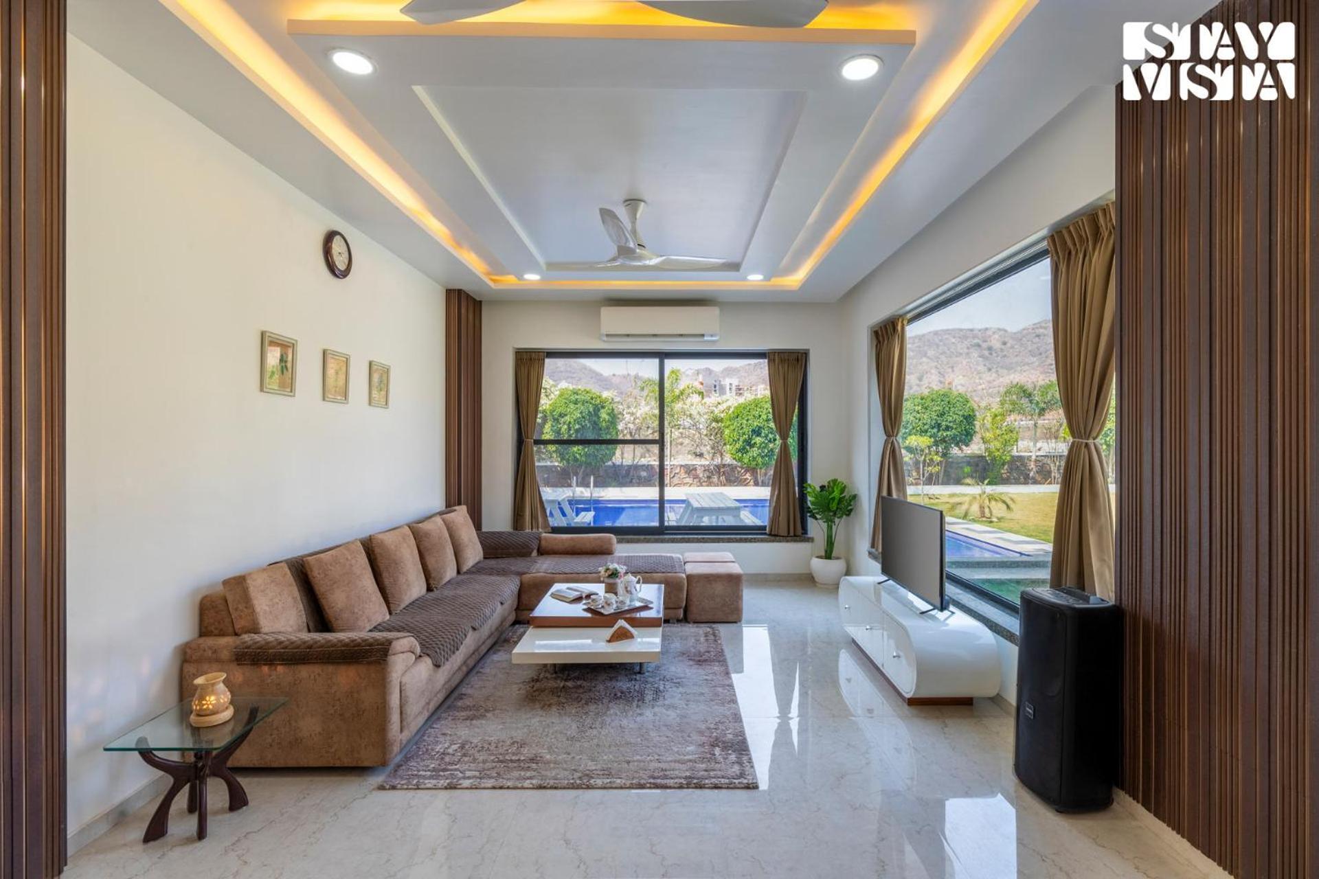 Stayvista'S Bella Dream - Mountain-View With Outdoor Pool, Lawn Featuring A Gazebo & Indoor Games Удайпур Екстер'єр фото