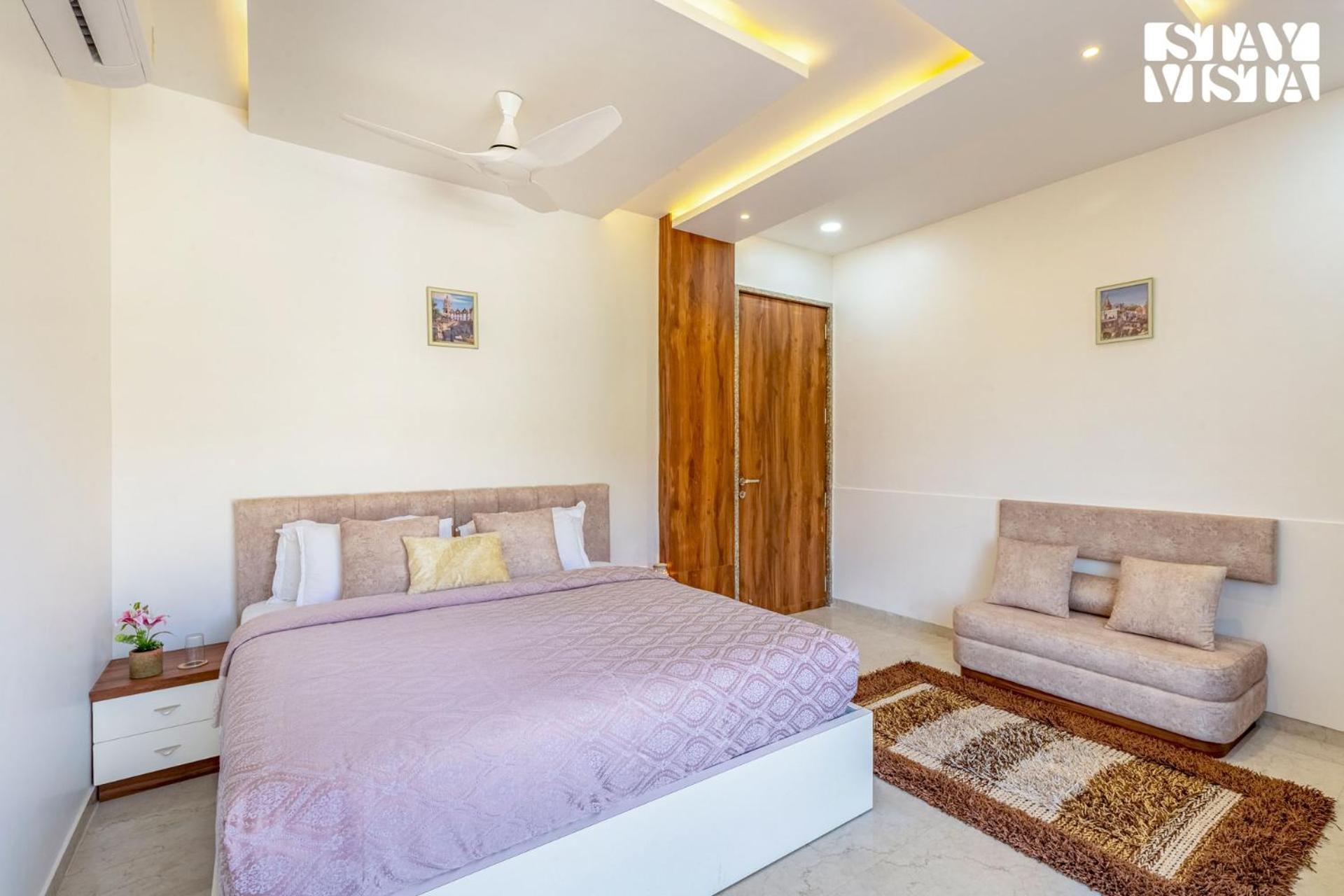 Stayvista'S Bella Dream - Mountain-View With Outdoor Pool, Lawn Featuring A Gazebo & Indoor Games Удайпур Екстер'єр фото