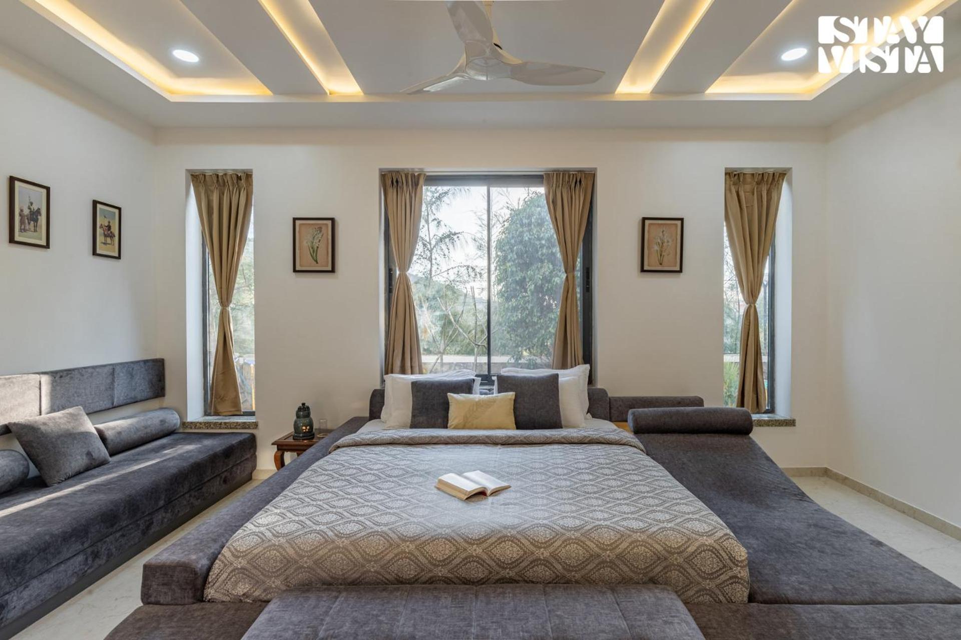 Stayvista'S Bella Dream - Mountain-View With Outdoor Pool, Lawn Featuring A Gazebo & Indoor Games Удайпур Екстер'єр фото